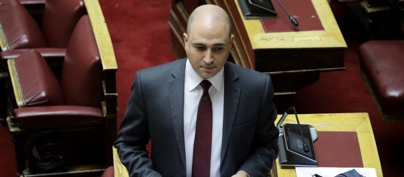 Ο Κωνσταντίνος Μπογδάνος ανακοίνωσε πως βρέθηκε θετικός στον κορονοϊό (φωτό)